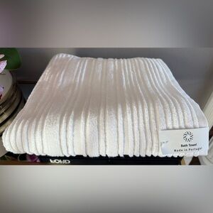 Villafelpos
VILLAFELPOS SPA
COLLECTION BATH TOWEL